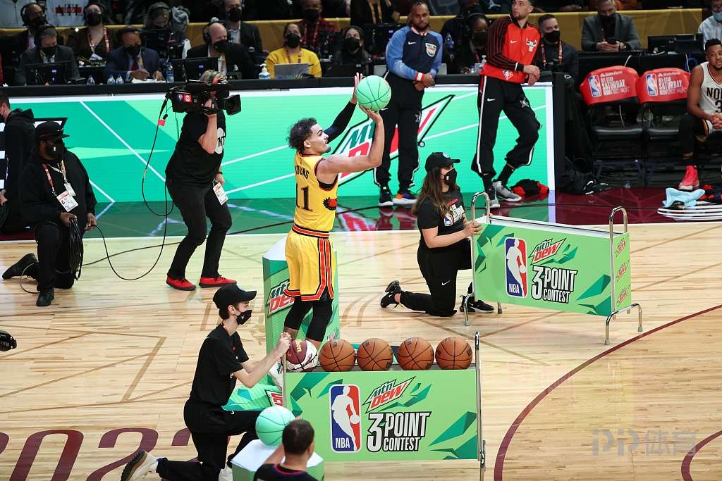 进攻乏力的 进攻乏力的